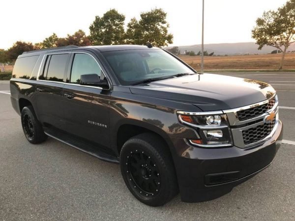 2015 Chevrolet Suburban – 4×4 LT 1500 4dr SUV - Image 4