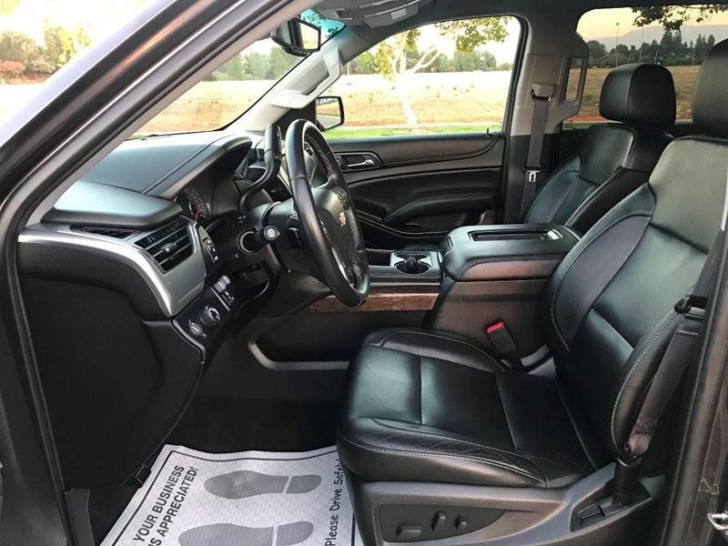 2015 Chevrolet Suburban – 4×4 LT 1500 4dr SUV - Image 6