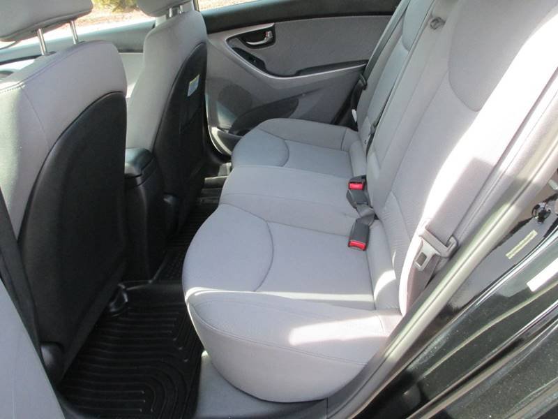 2013 Hyundai Elantra - Image 3