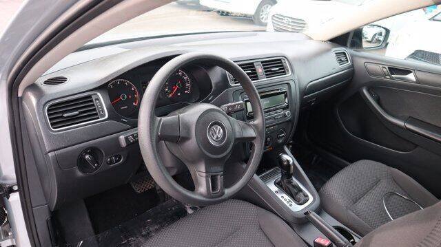 2014 Volkswagen Jetta - Image 6