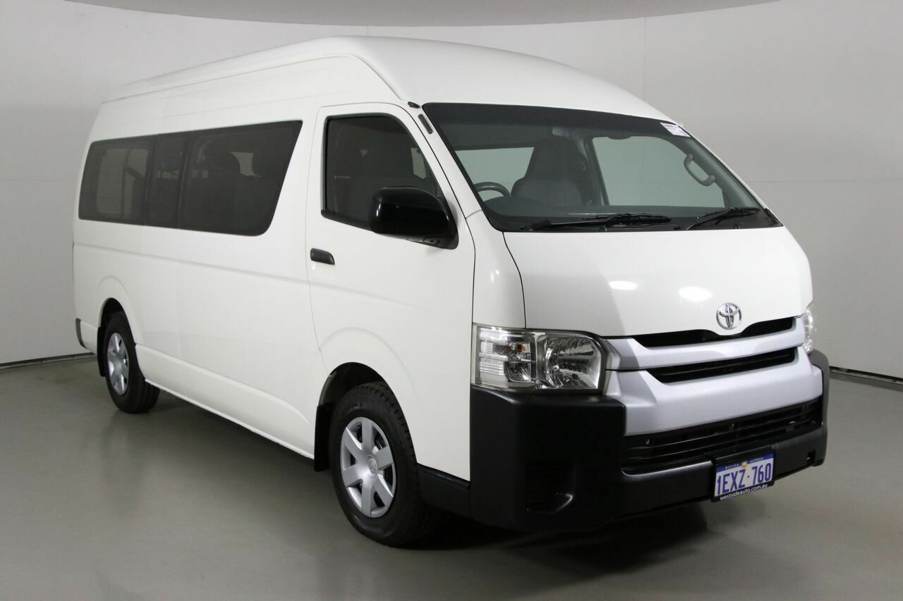 2015 Toyota HiAce Commute - Image 10