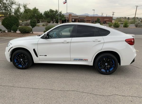 2016 BMW X6 xDrive50i AWD - Image 5