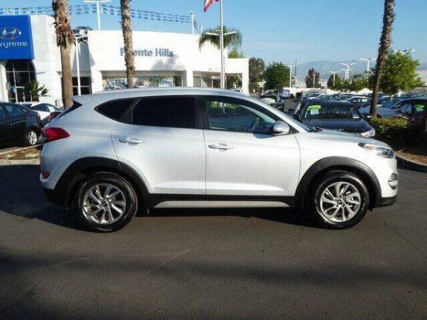 2017 Hyundai Tucson Molten Silver