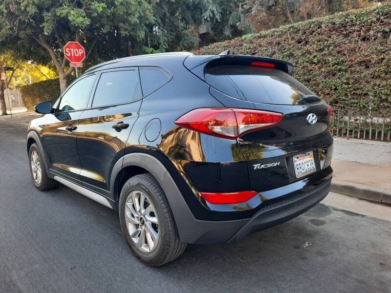 2017 Hyundai Tucson Black - Image 6