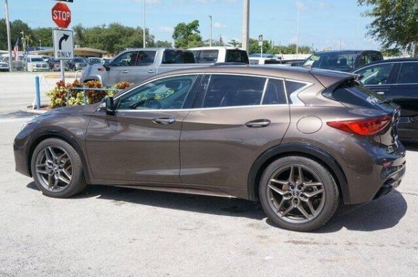 2017 Infiniti Q60 Chestnut Bronze - Image 3