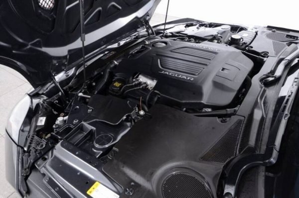 2017 Jaguar F-TYPE Silver - Image 5