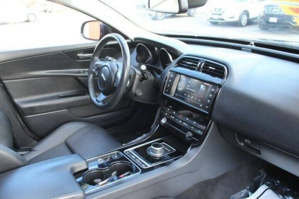 2017 Jaguar XE25t 4dr Sedan - Image 6