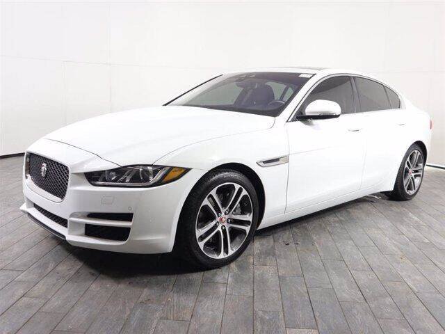 2017 Jaguar XE Polaris White - Image 2