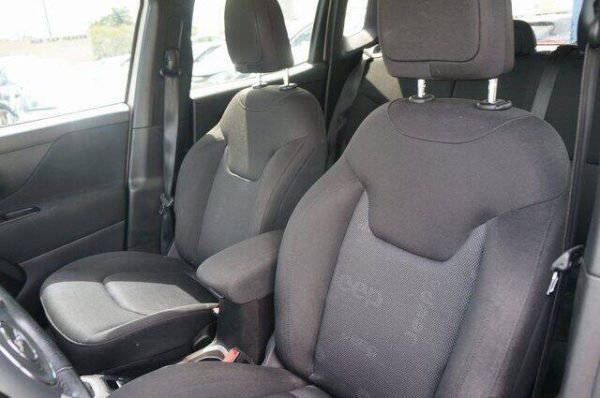 2017 Jeep Renegade - Image 7