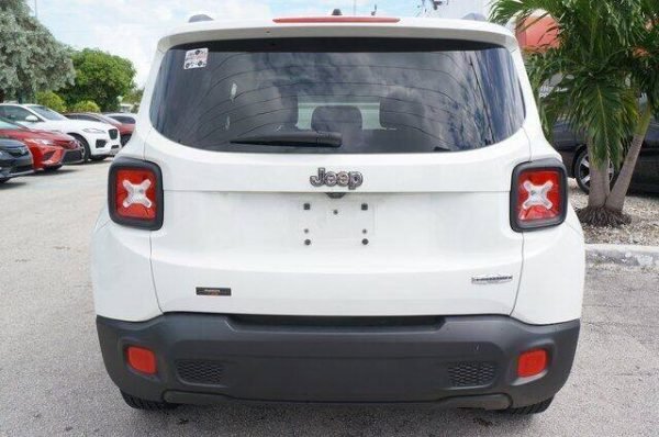 2017 Jeep Renegade - Image 4