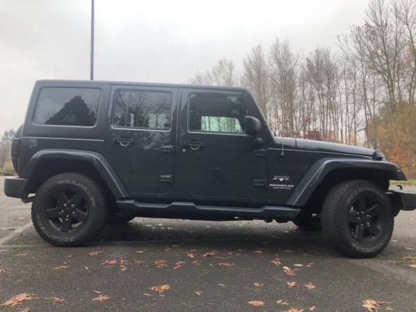 2018 Jeep Wrangler Unlimited Black - Image 5