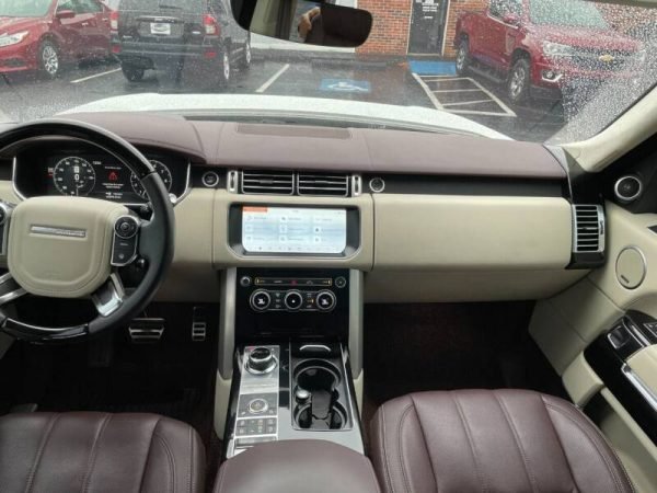 2017 Land Rover Range Rover - Image 5