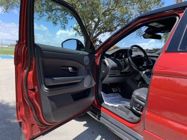 2017 Land Rover Range Rover Evoque Firenze Red Metallic - Image 7