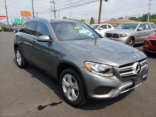 2017 Mercedes-Benz GLC - Image 2