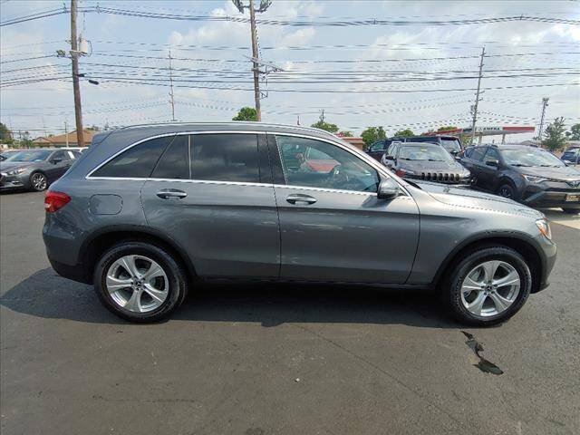 2017 Mercedes-Benz GLC - Image 3