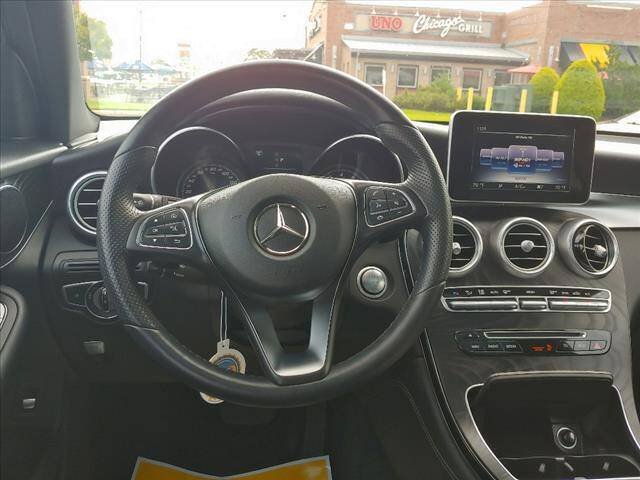 2017 Mercedes-Benz GLC - Image 7