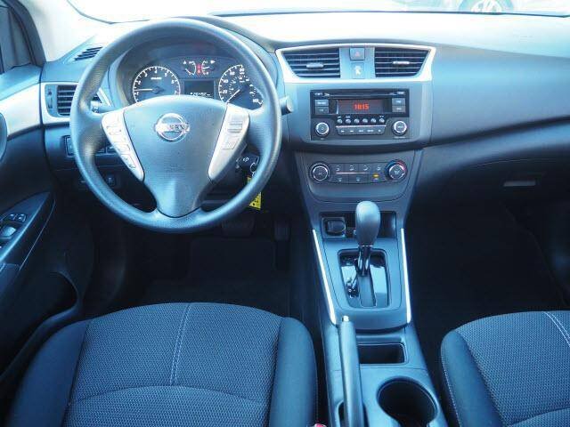 2017 Nissan Sentra Brilliant Silve - Image 2