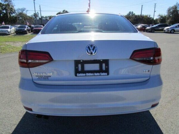 2017 Jetta Volkswagen - Image 7