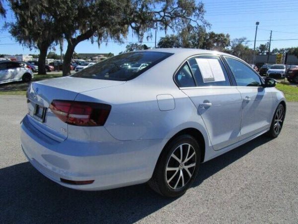 2017 Jetta Volkswagen - Image 8