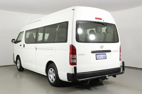 2018 Toyota Hiace Commuter - Image 5