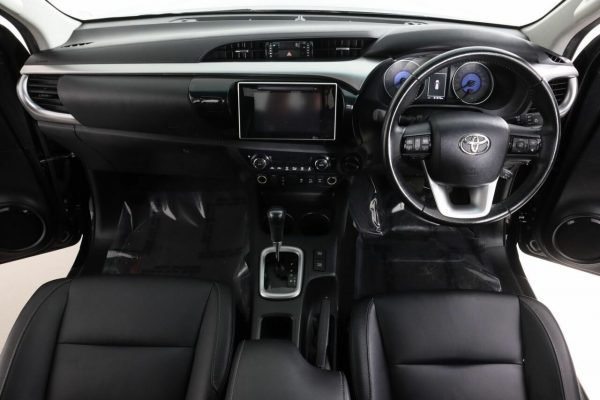 2018 Toyota Hilux SR5 for sale - Image 7