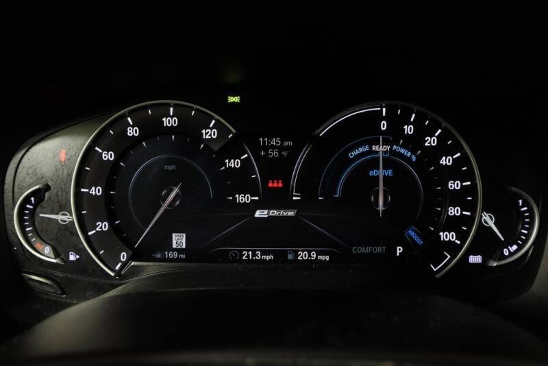 2018 BMW 5 Series - Image 3