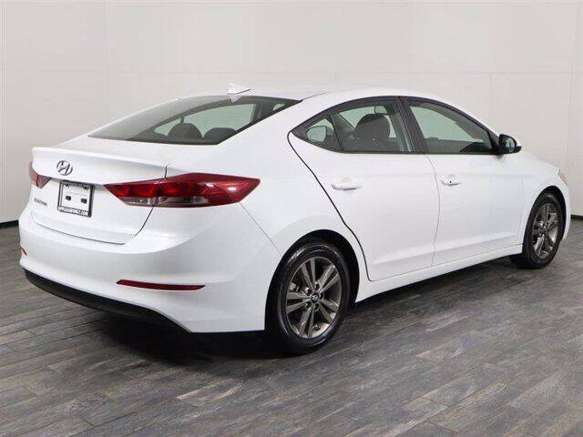 2018 Hyundai Elantra - Image 3