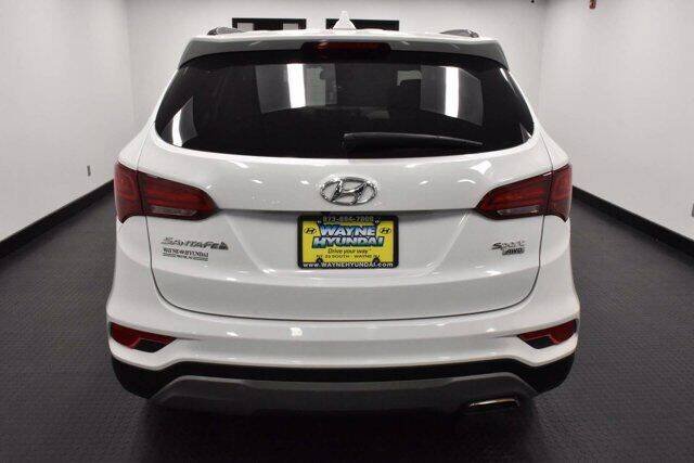 2018 Hyundai Santa Fe Sport - Image 3