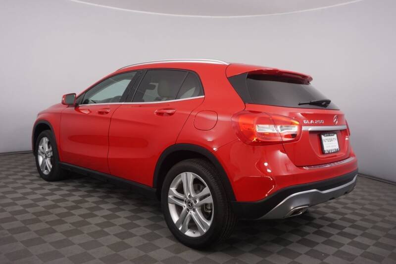 2018 Mercedes-Benz GLA - Image 16