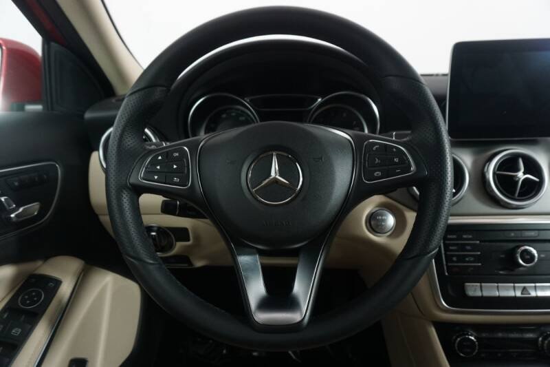 2018 Mercedes-Benz GLA - Image 7