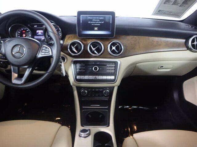 2018 Mercedes-Benz GLA 4MATIC - Image 2