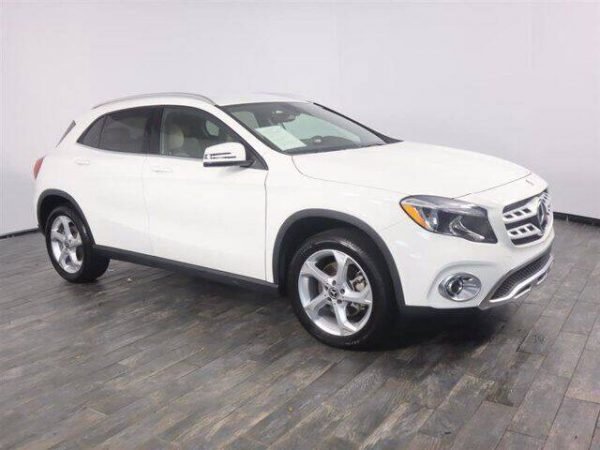 2018 Mercedes-Benz GLA 4MATIC - Image 12