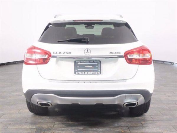 2018 Mercedes-Benz GLA 4MATIC - Image 13