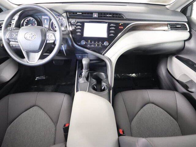 2018 Toyota Camry - Image 14