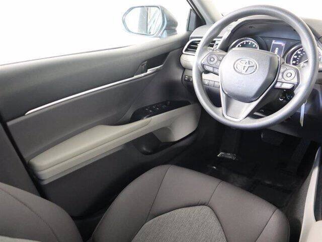2018 Toyota Camry - Image 15