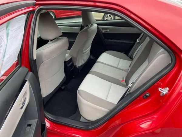 2018 Toyota Corolla - Image 2