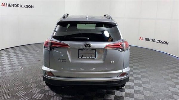 2018 Toyota RAV4 Silver - Image 2