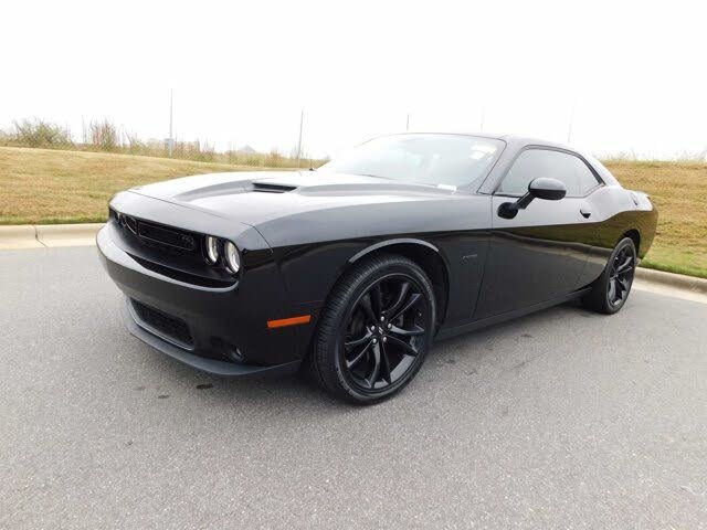 2018 Dodge Challenger R/T RWD - Image 2