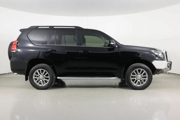 2019 Toyota Landcruiser Prado VX - Image 5