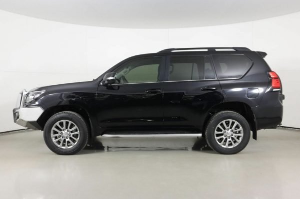 2019 Toyota Landcruiser Prado VX - Image 4