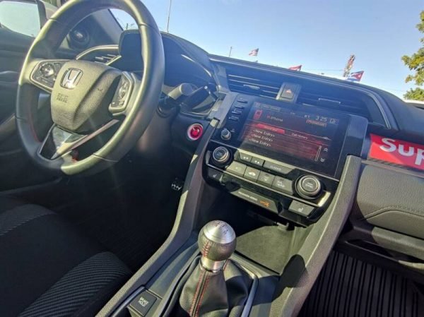 2019 Honda Civic White - Image 5