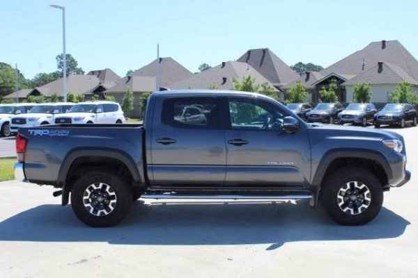 2019 Toyota Tacoma TRD Off Road Double Cab 4WD - Image 4