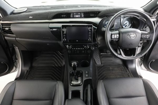 2020 Toyota Hilux Rogue for sale - Image 5