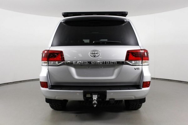 2020 Toyota Landcruiser LC200-VX-4×4 - Image 2