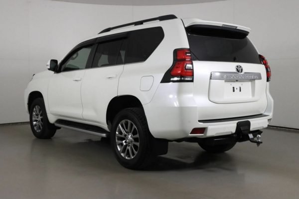 2020 Toyota Landcruiser Prado VX - Image 5