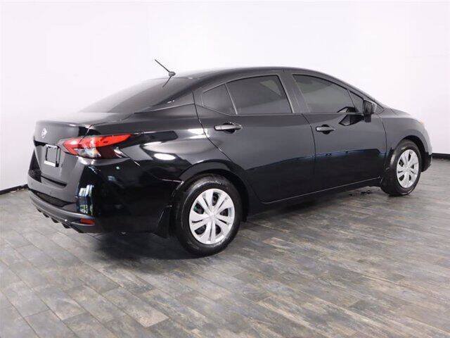 2020 Nissan Versa - Image 4