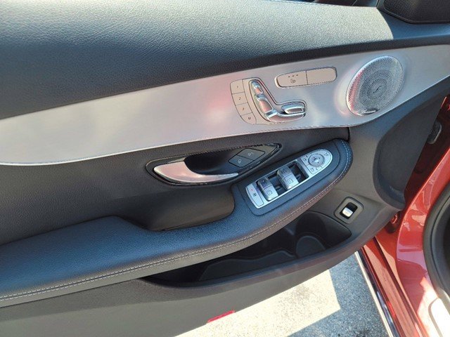 2021 Mercedes-Benz C 300 Sedan Designo Cardinal Red Metallic - Image 4