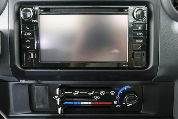 2021 Toyota Landcruiser 70 Series GX - Image 7