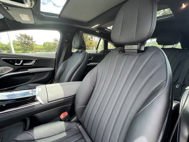 Mercedes-Benz EQS 450+Obsidian Black metallic - Image 13