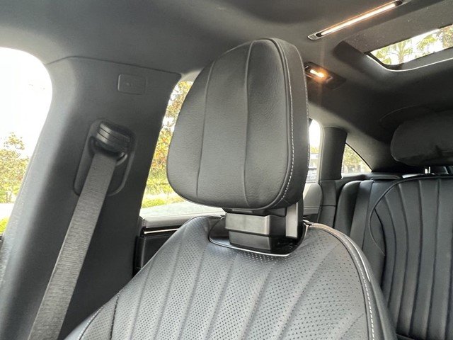 Mercedes-Benz EQS 450+Obsidian Black metallic - Image 19